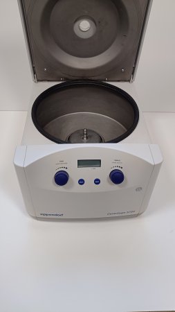 centrifuge CFG 5702 second hand